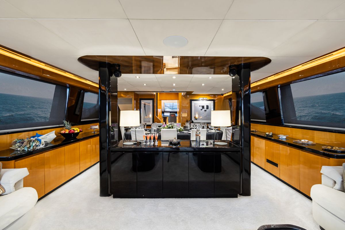 M/Y CAN'T REMEMBER image 11