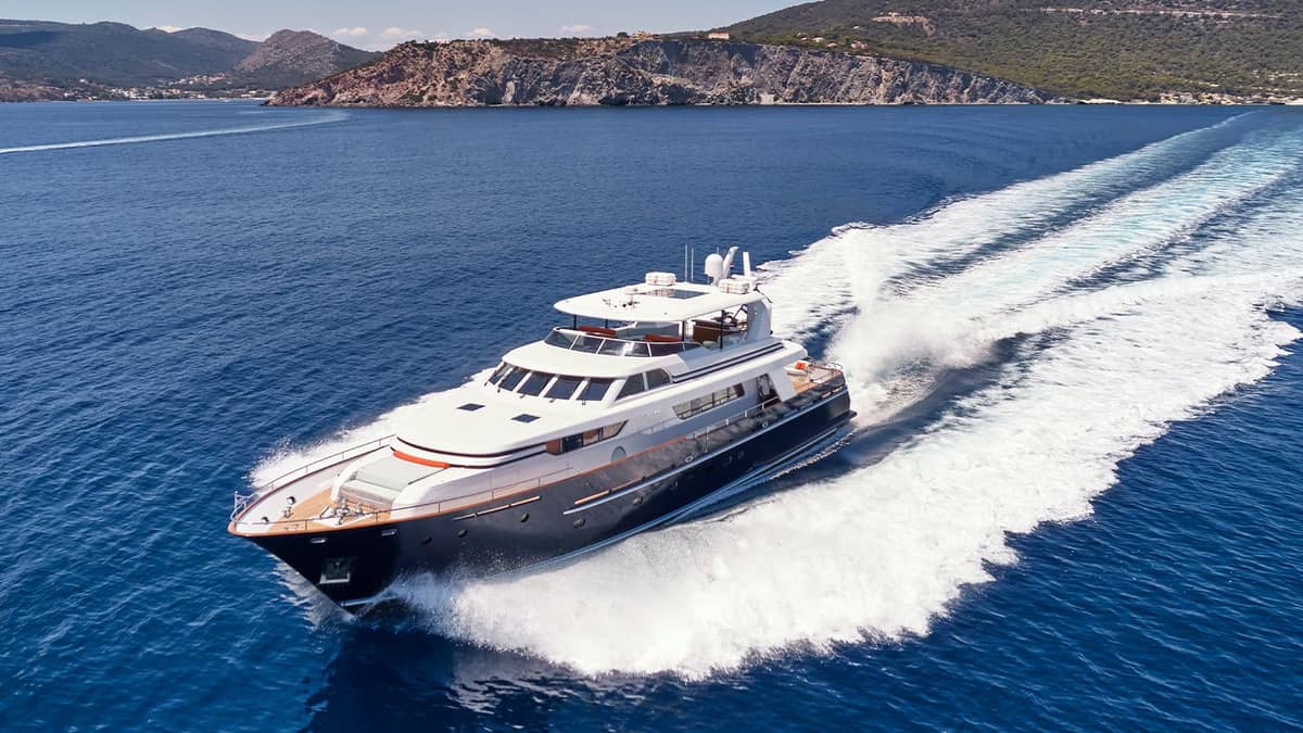 M/Y MIA ZOI