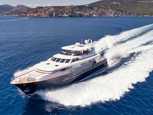 M/Y MIA ZOI