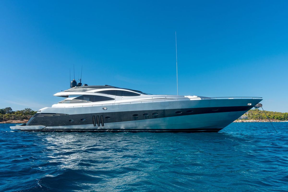 M/Y ONE image 20