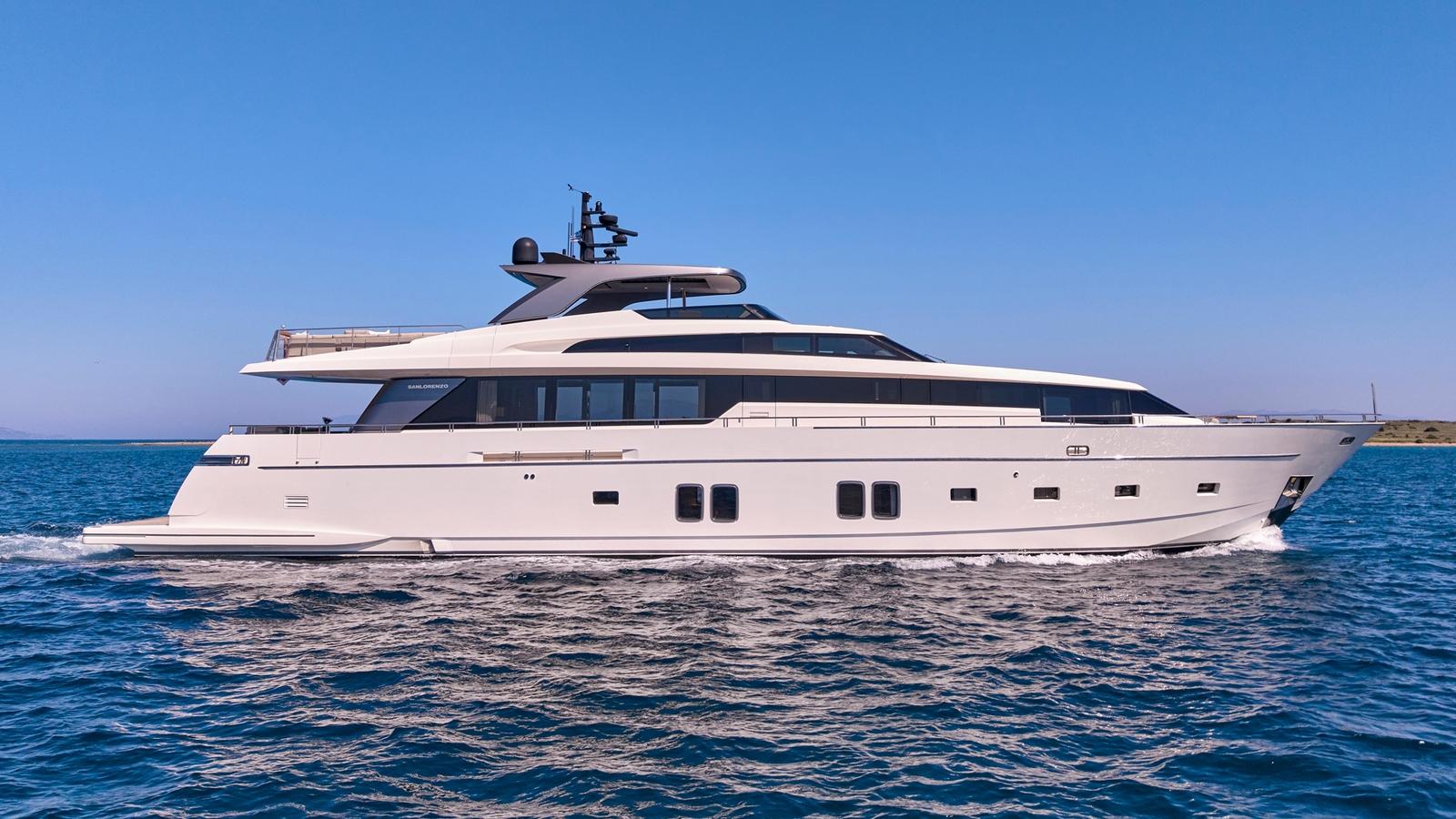 M/Y WOMBAT