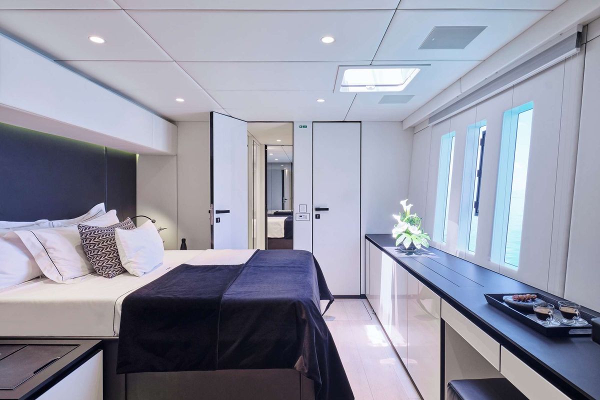 S/Y ABOVE & BEYOND image 6