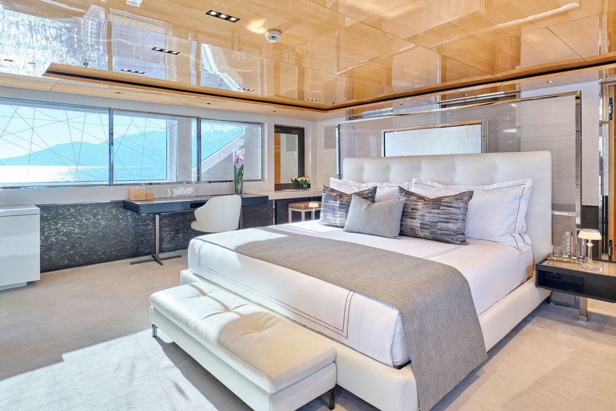 M/Y LA PELLEGRINA 1 image 11