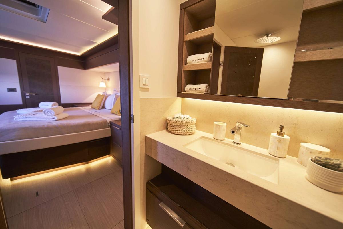 M/Y CRAZY HORSE  image 7