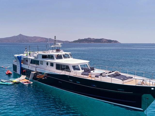M/Y ALAYA