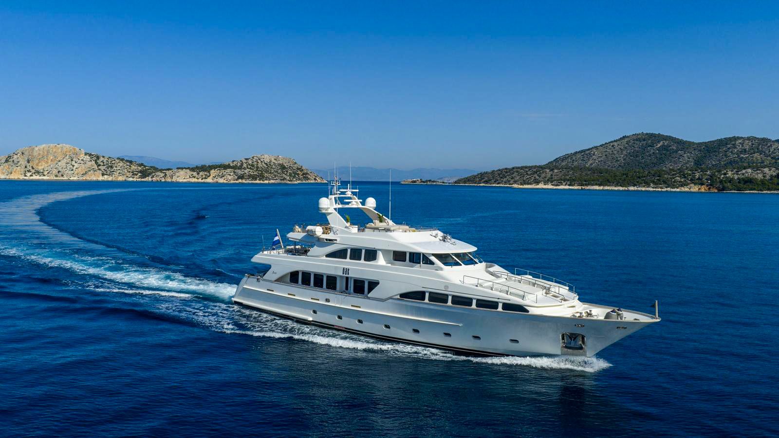 M/Y OAK