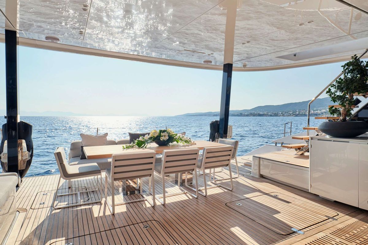 S/Y ABOVE & BEYOND image 4