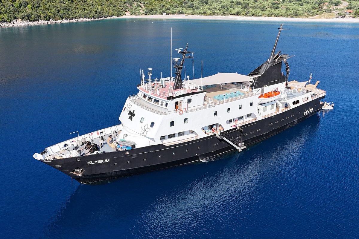 Cruise Ship ELYSIUM image 1