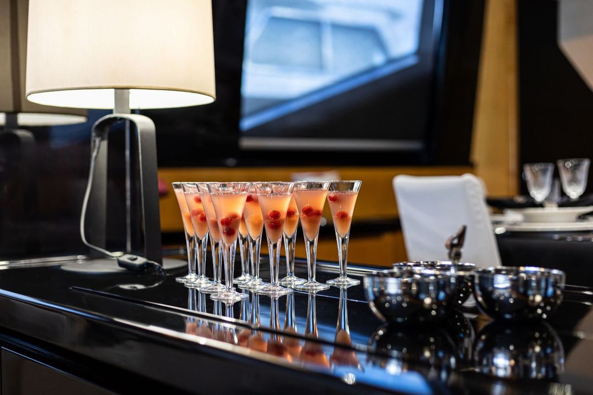 M/Y CAN'T REMEMBER image 8