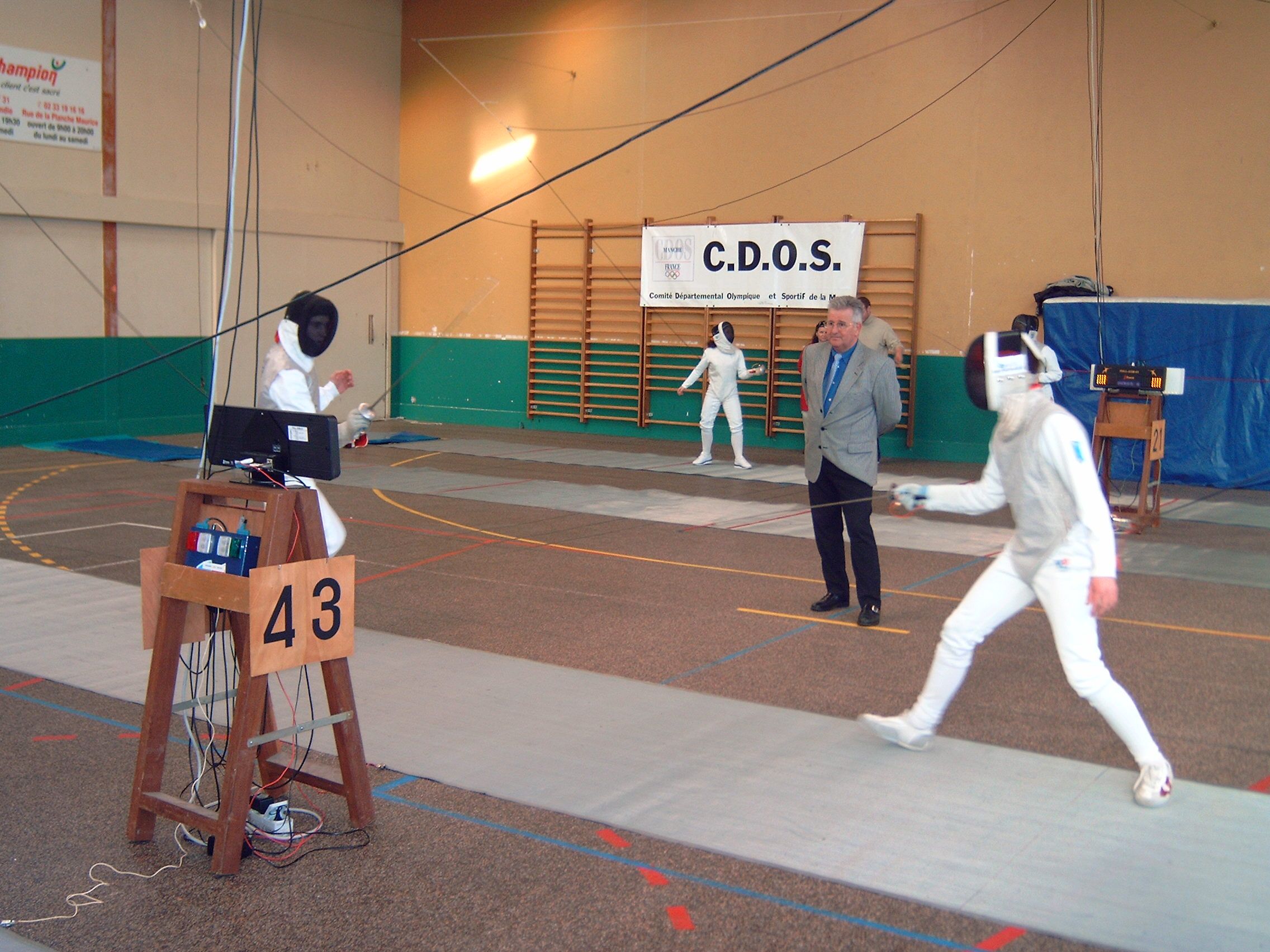Photo de 2004-02-28 - Championnats de  Ligue Fleuret  Coutances
