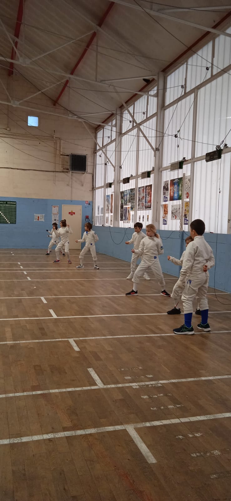 Photo de 2022-11-19 - Cours des petits