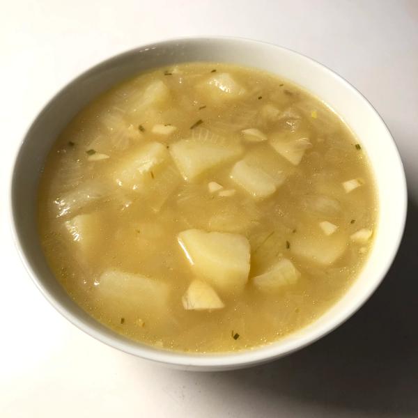 Česnečka (Czech Garlic Soup)