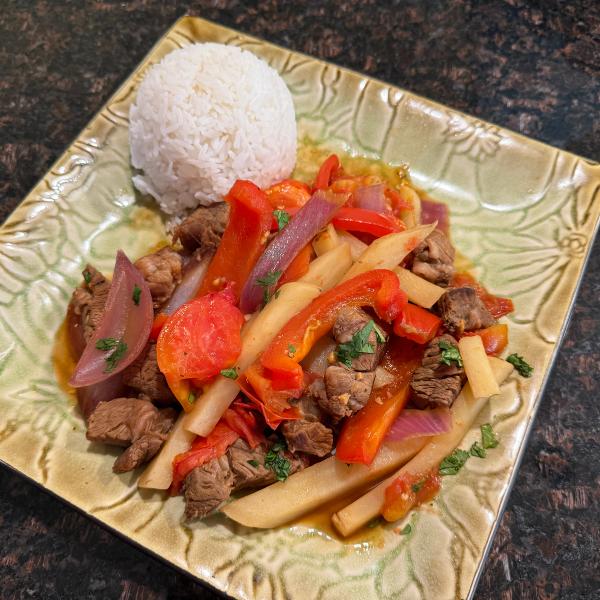 Lomo Saltado (Peruvian Beef Stir-Fry)