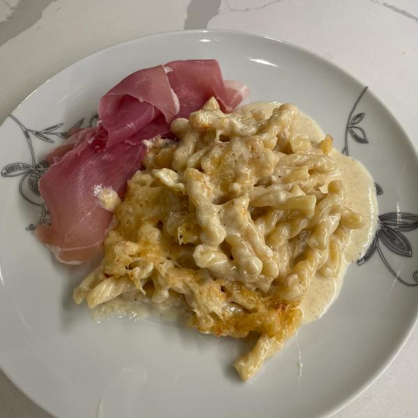 Creamy Baked Pasta with Gruyère and Prosciutto