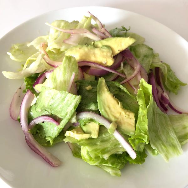 Avocado-Butter Lettuce Salad