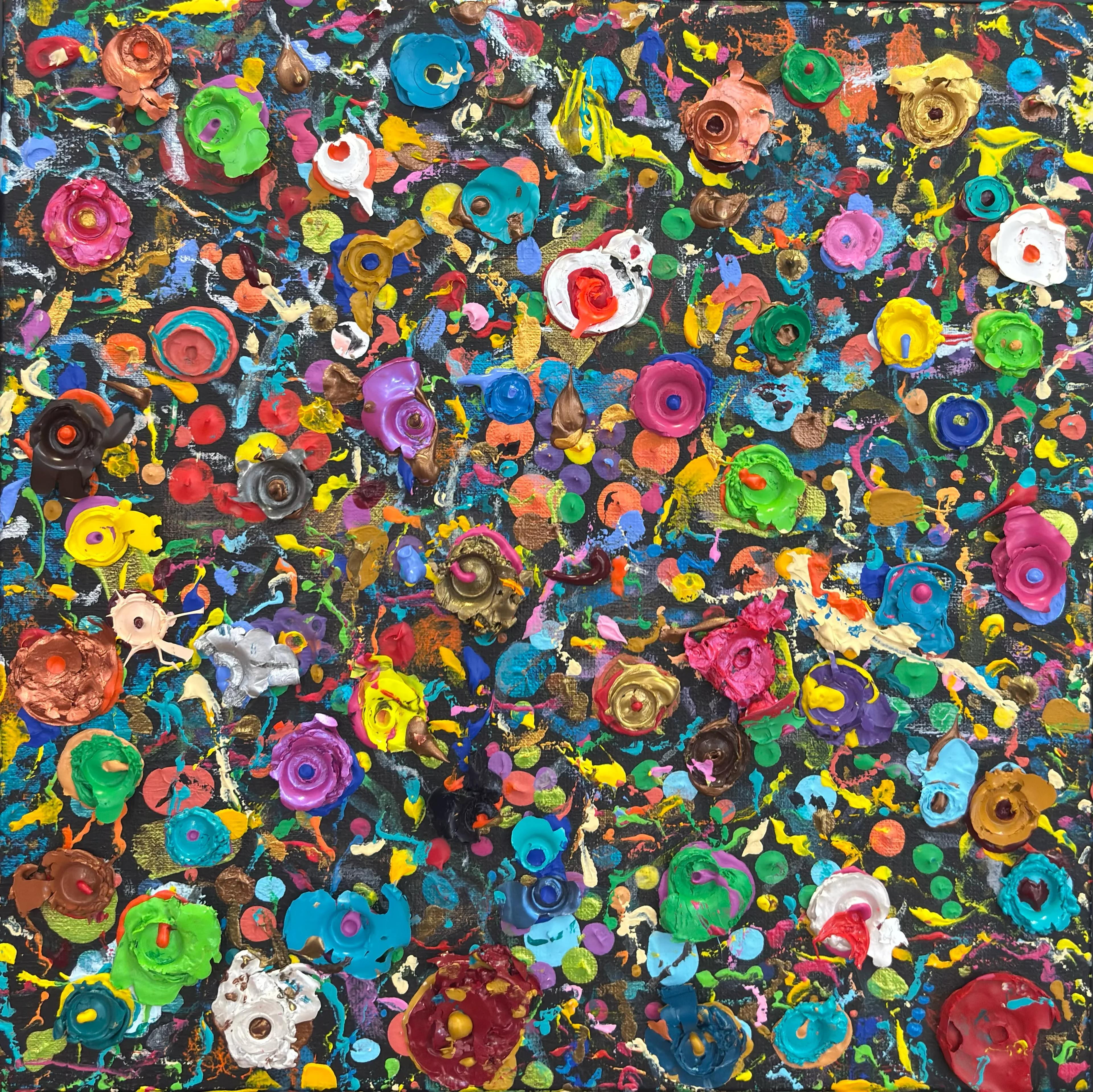 Caroline Pons' "Big bang chromatique", a modern abstract painting featuring vibrant 3D dots and splashes in multiple colors on a dark background.