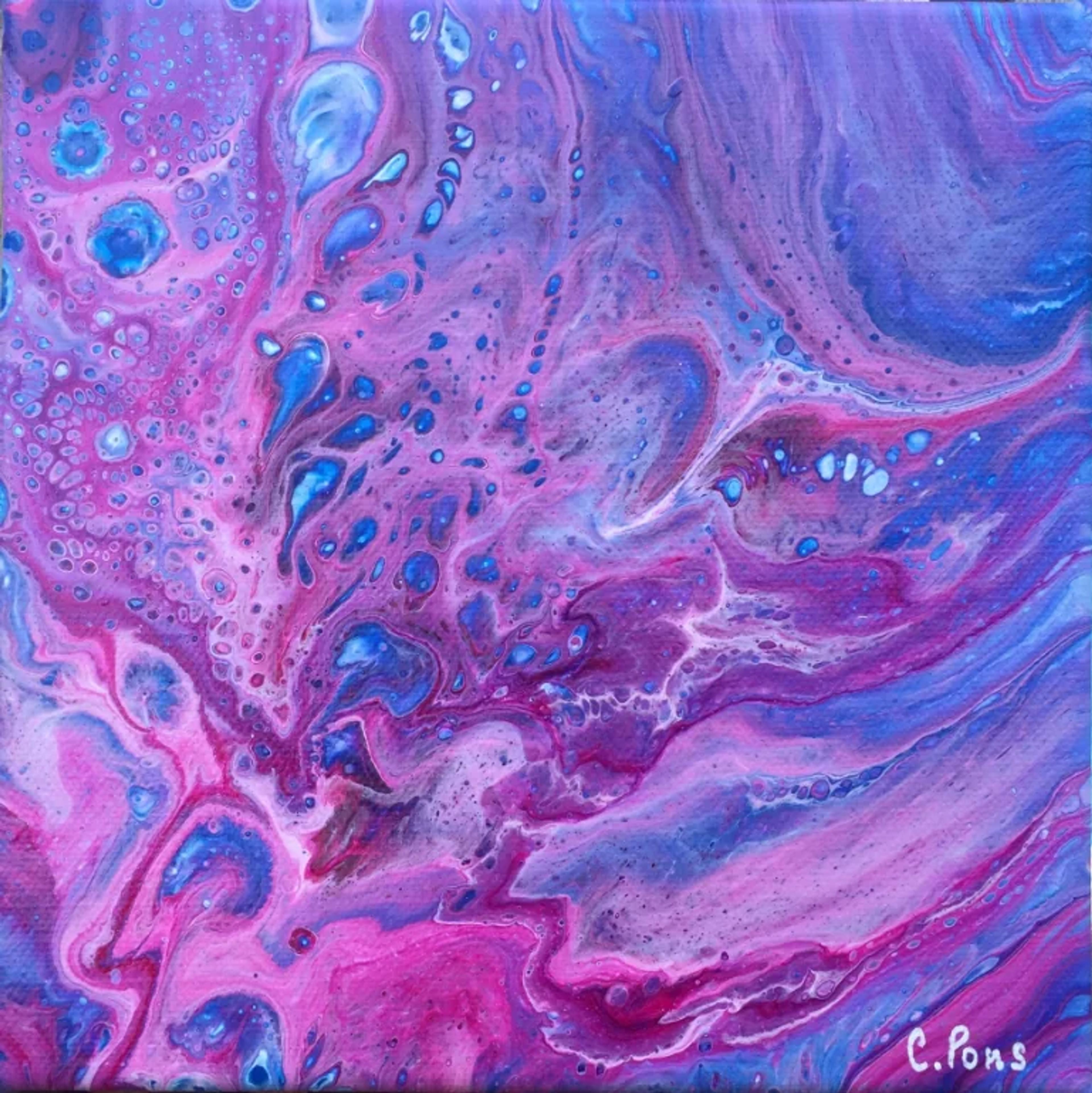 Tableau abstrait contemporain de Caroline Pons, révélant des motifs fluides et des cellules vibrantes en bleu, violet et rose par la technique de l'acrylic pouring.