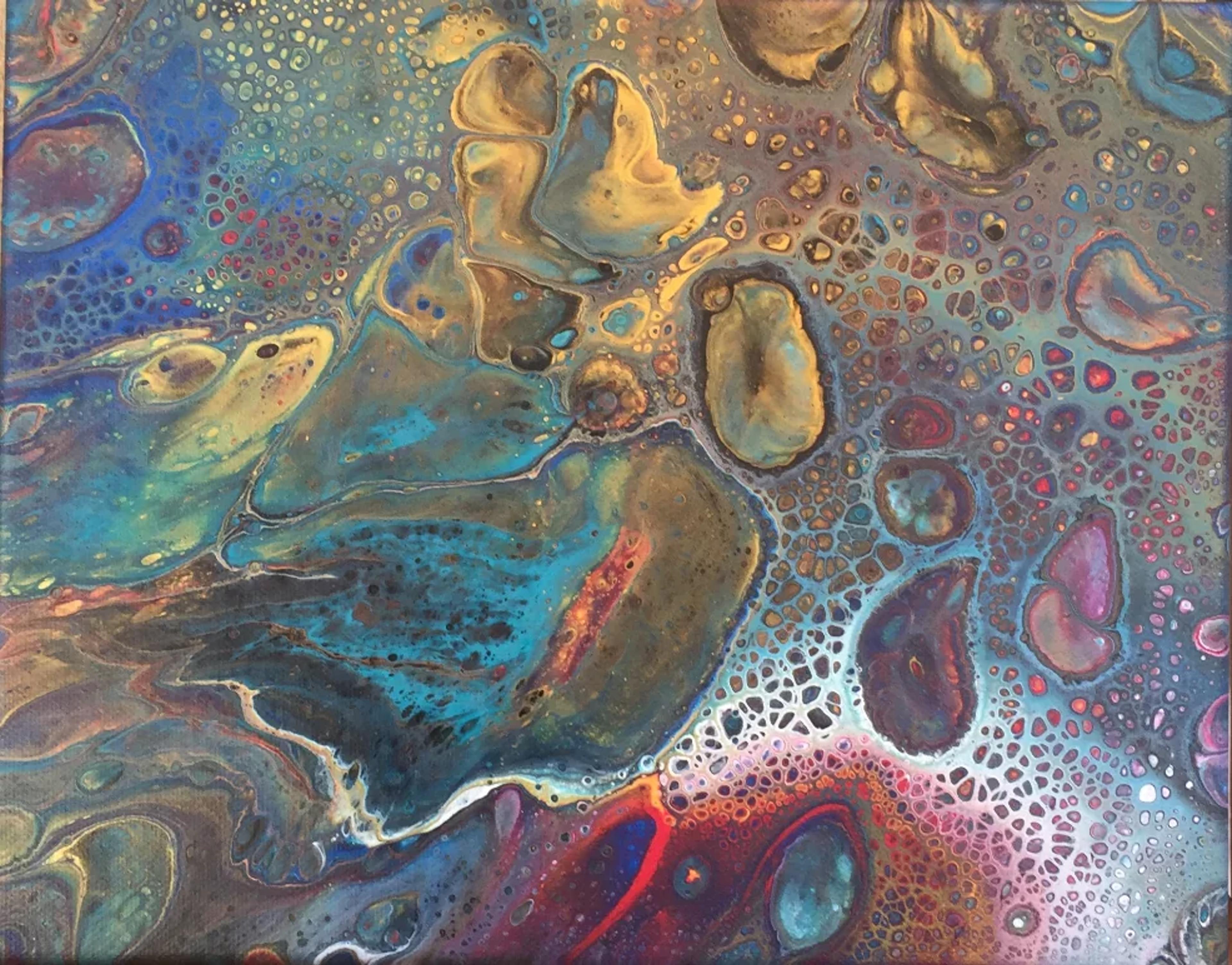Tableau abstrait contemporain de Caroline Pons. Couleurs vives (bleu, or, turquoise, rouge), formes organiques et textures de pouring cellulaire.