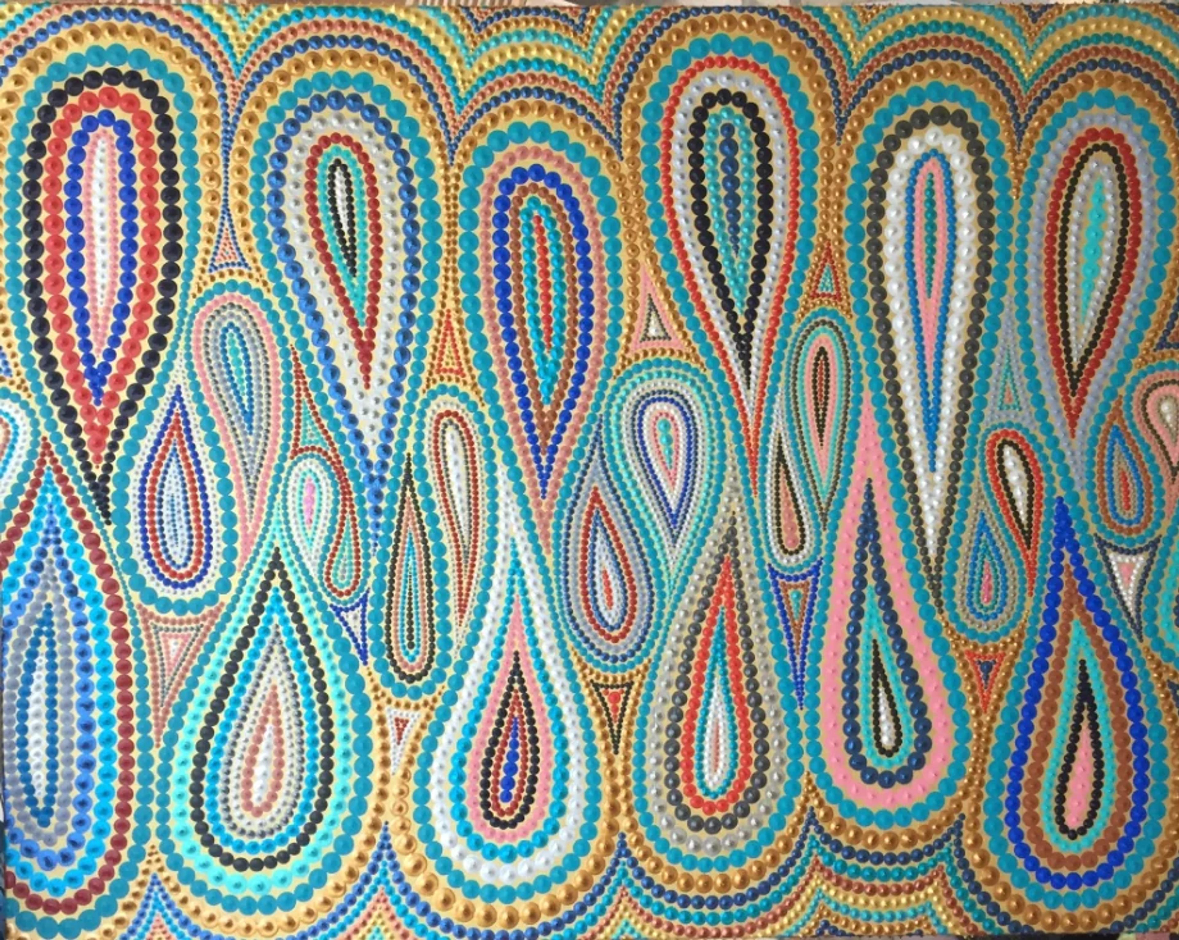 Serpentin", peinture moderne de Caroline Pons. Œuvre pointilliste vibrante de larmes entrelacées, couleurs bleu, or, corail, noir et blanc, inspirée de l'art aborigène.