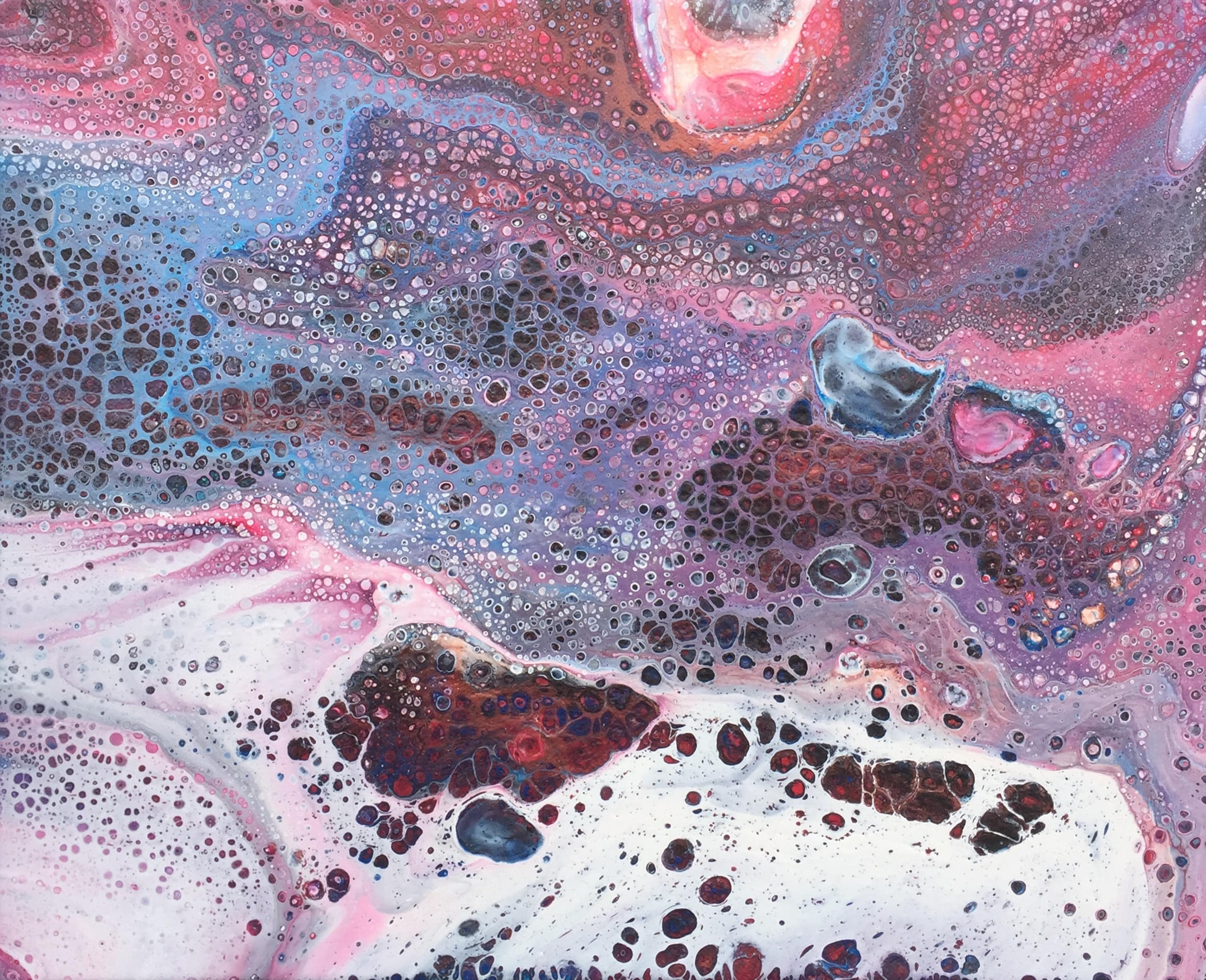 Caroline Pons, Tableau abstrait contemporain 'Acrylic pouring'. Teintes de rose, violet, bleu et blanc avec des formes organiques fluides et des cellules complexes.