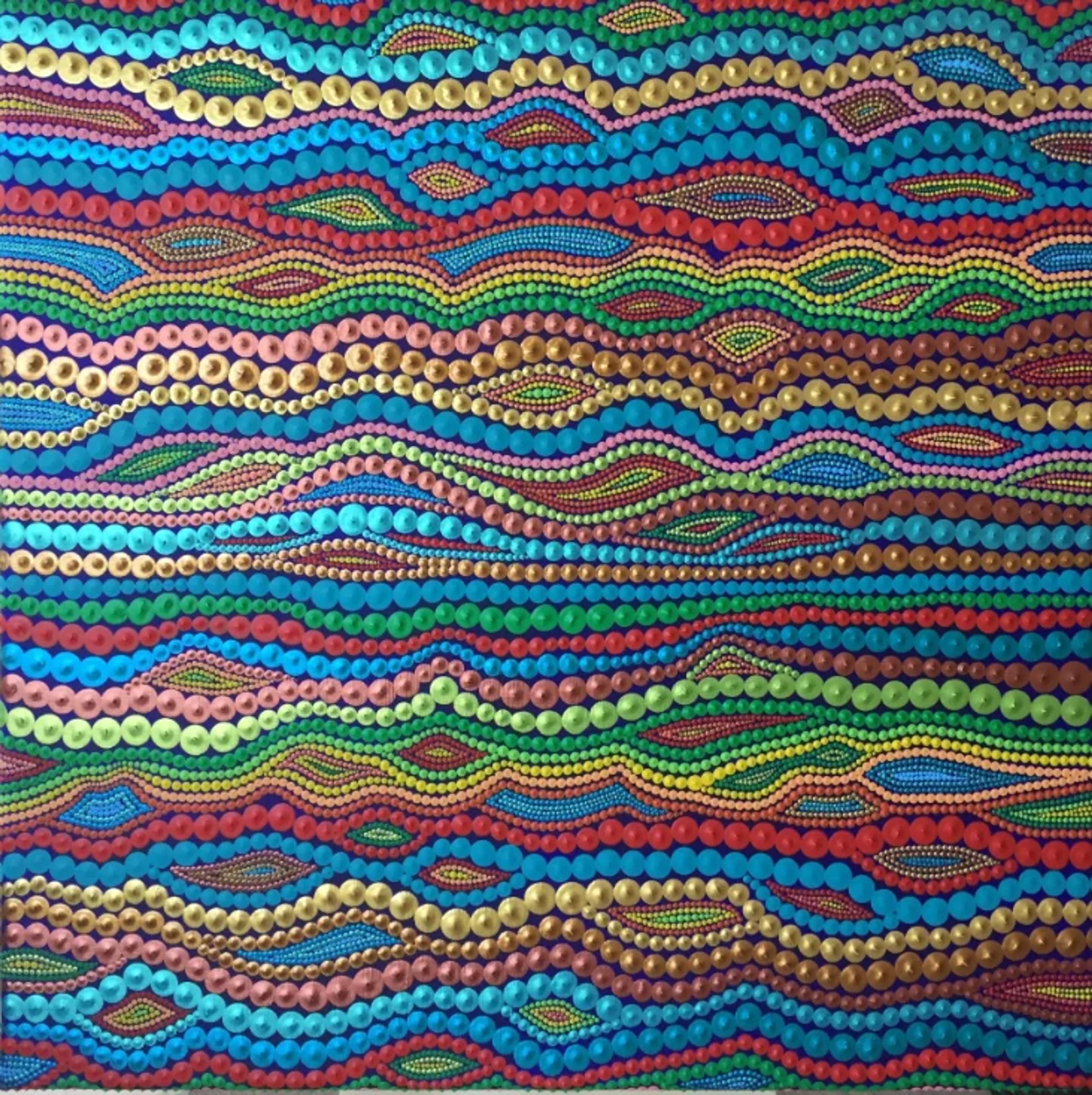 Bandeau de perles de Caroline Pons, un art mural unique montrant des lignes ondulantes de points vifs multicolores: bleu, vert, rouge, or et rose.