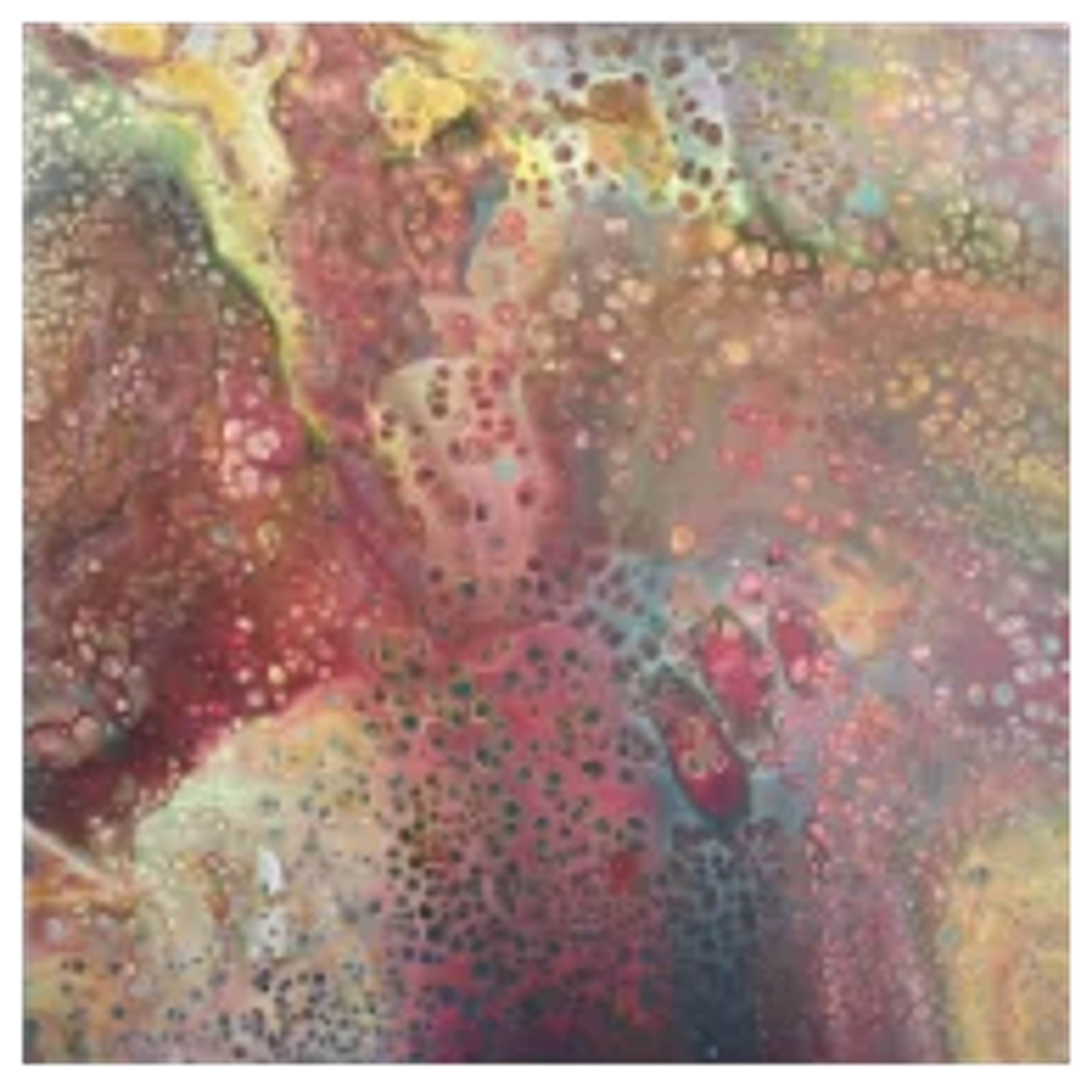 Tableau abstrait contemporain de Caroline Pons, technique d'acrylic pouring. Des rouges, ors et verts fluides se mêlent en cellules organiques vibrantes.