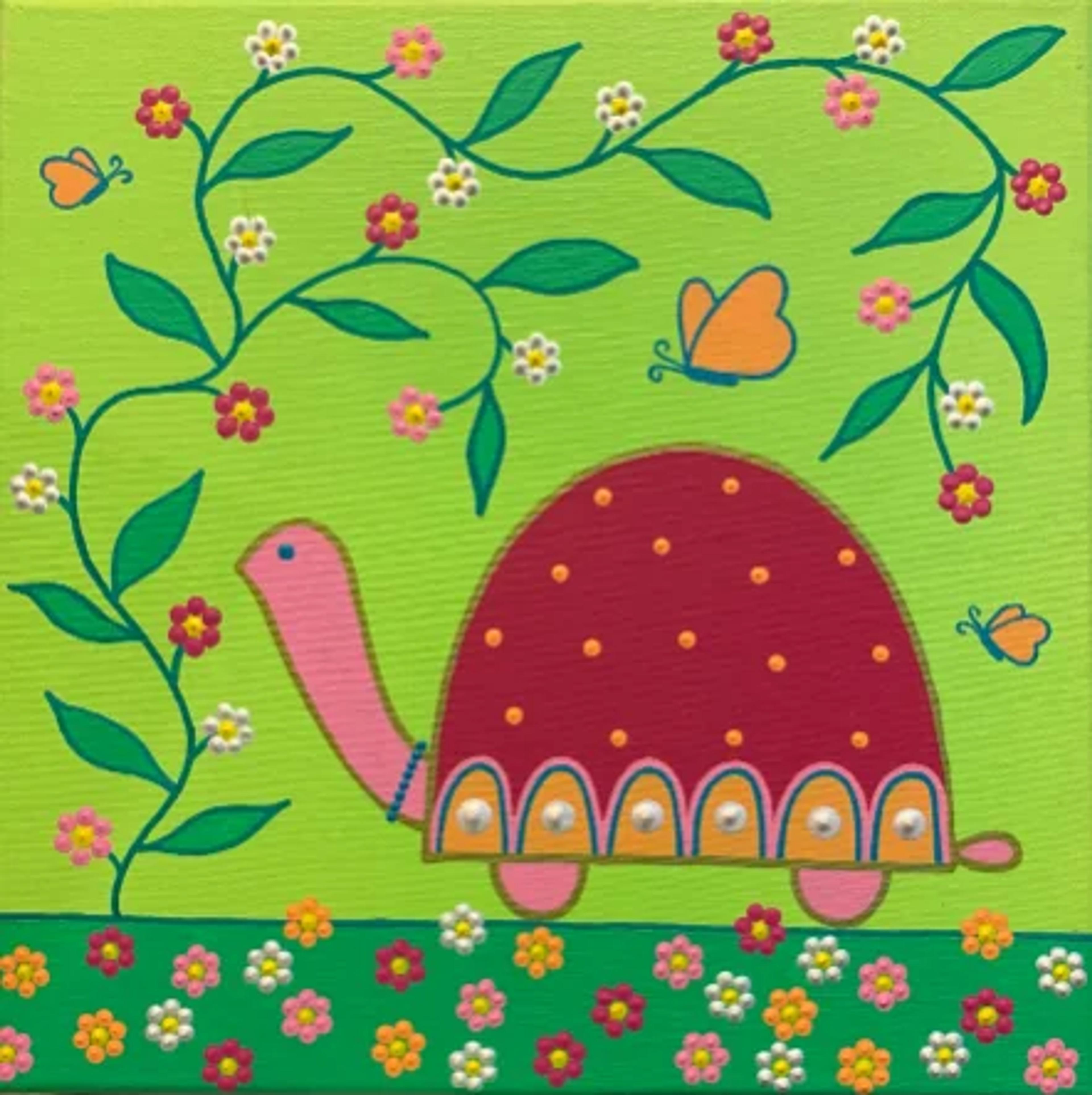 Œuvre originale de Caroline Pons : tortue rose à coquille rouge et pois sur fond vert vif, entourée de fleurs et papillons en points, style art aborigène.