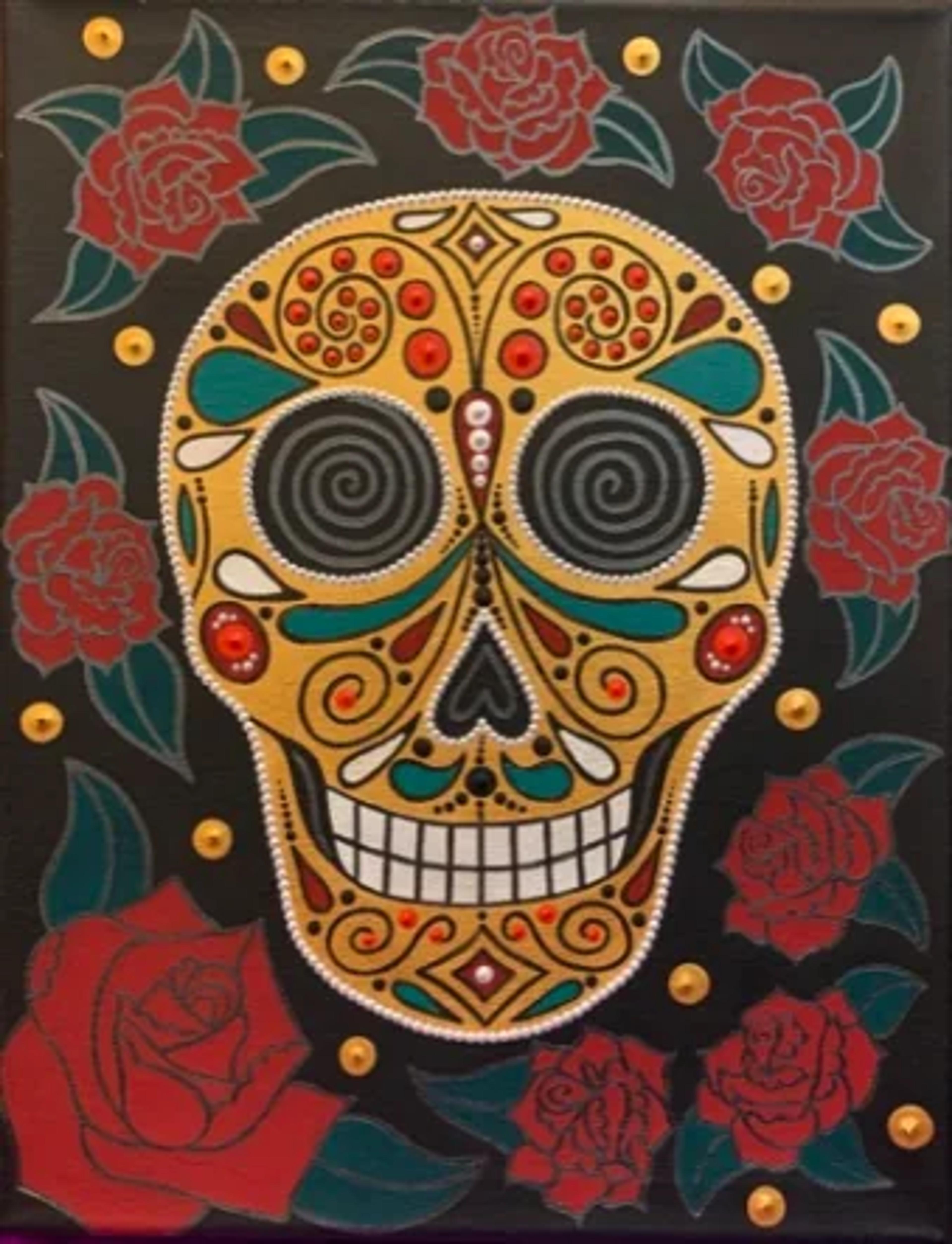 Le sourire des absents, œuvre originale de Caroline Pons. Tableau abstrait contemporain d'une calavera dorée ornée de points colorés, roses rouges sur fond noir. Vibrant.