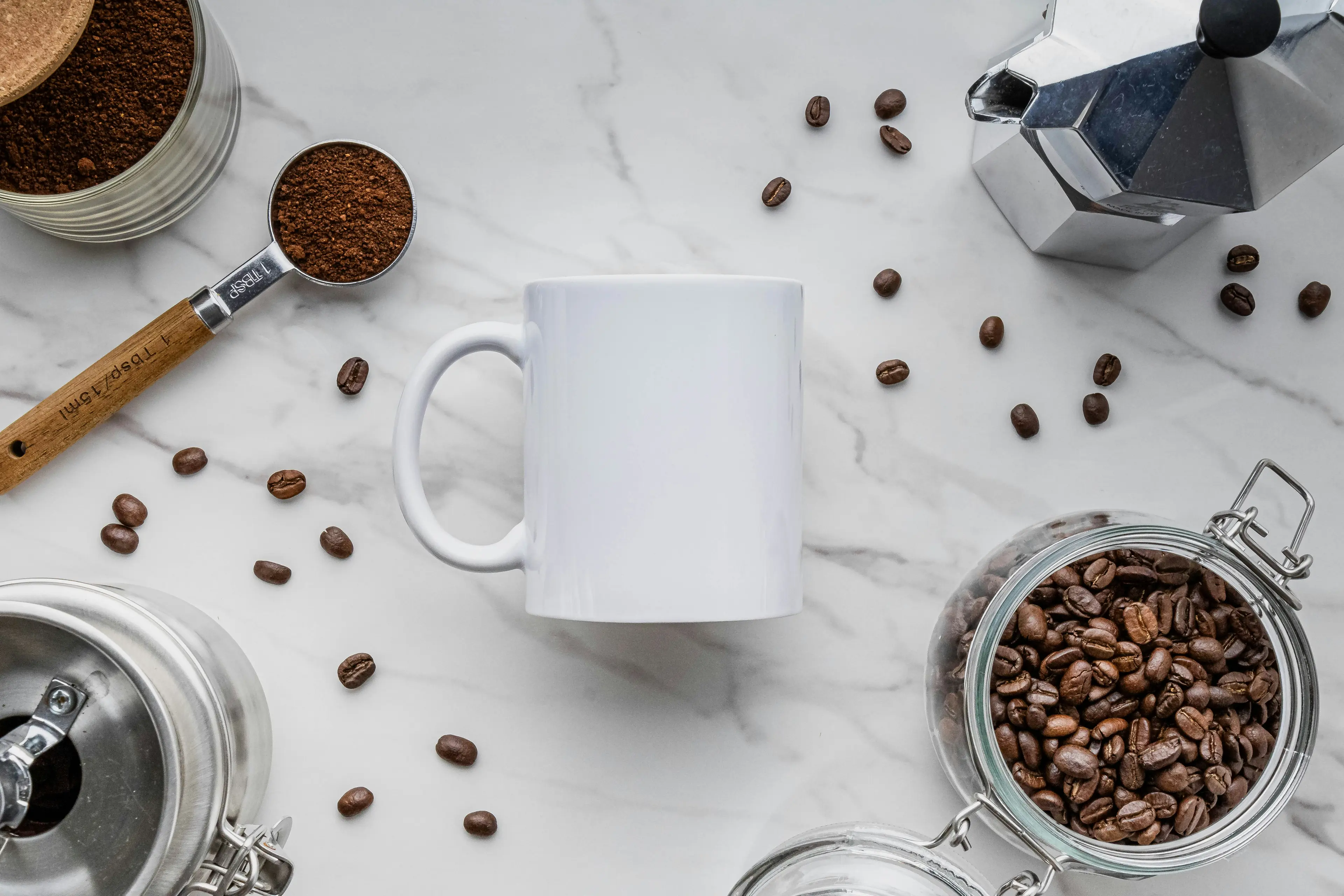 Kaffebønner dekket med belgisk sjokolade