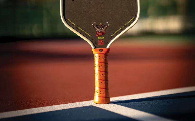 Bread and Butter Loco: Pickleball Paddle Review