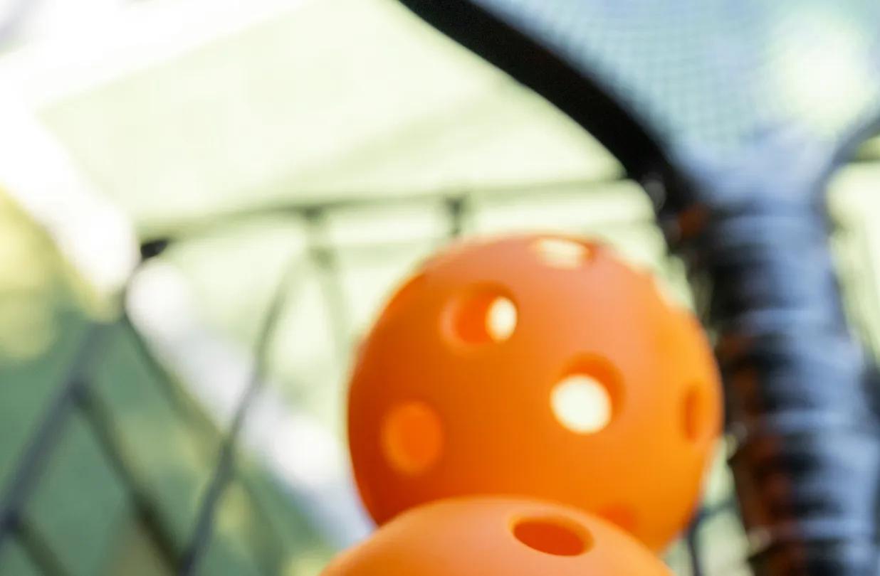 What Is a Thermoformed Pickleball Paddle and Is It Worth It?