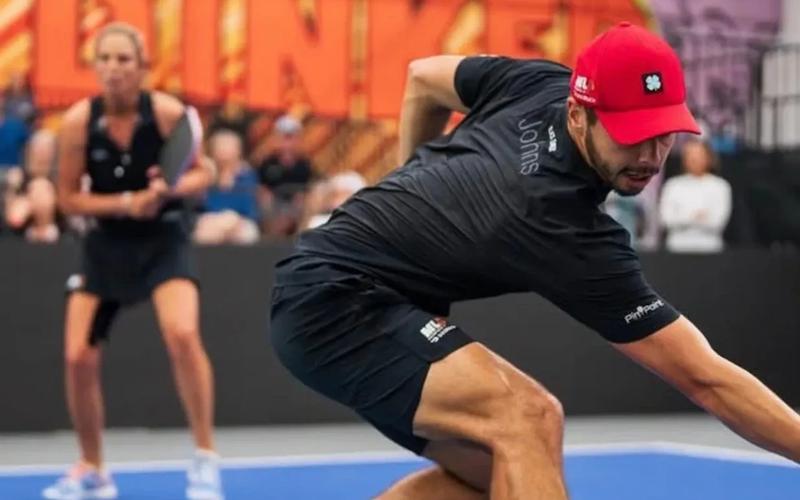 What Pickleball Paddle Does Ben Johns Use?
