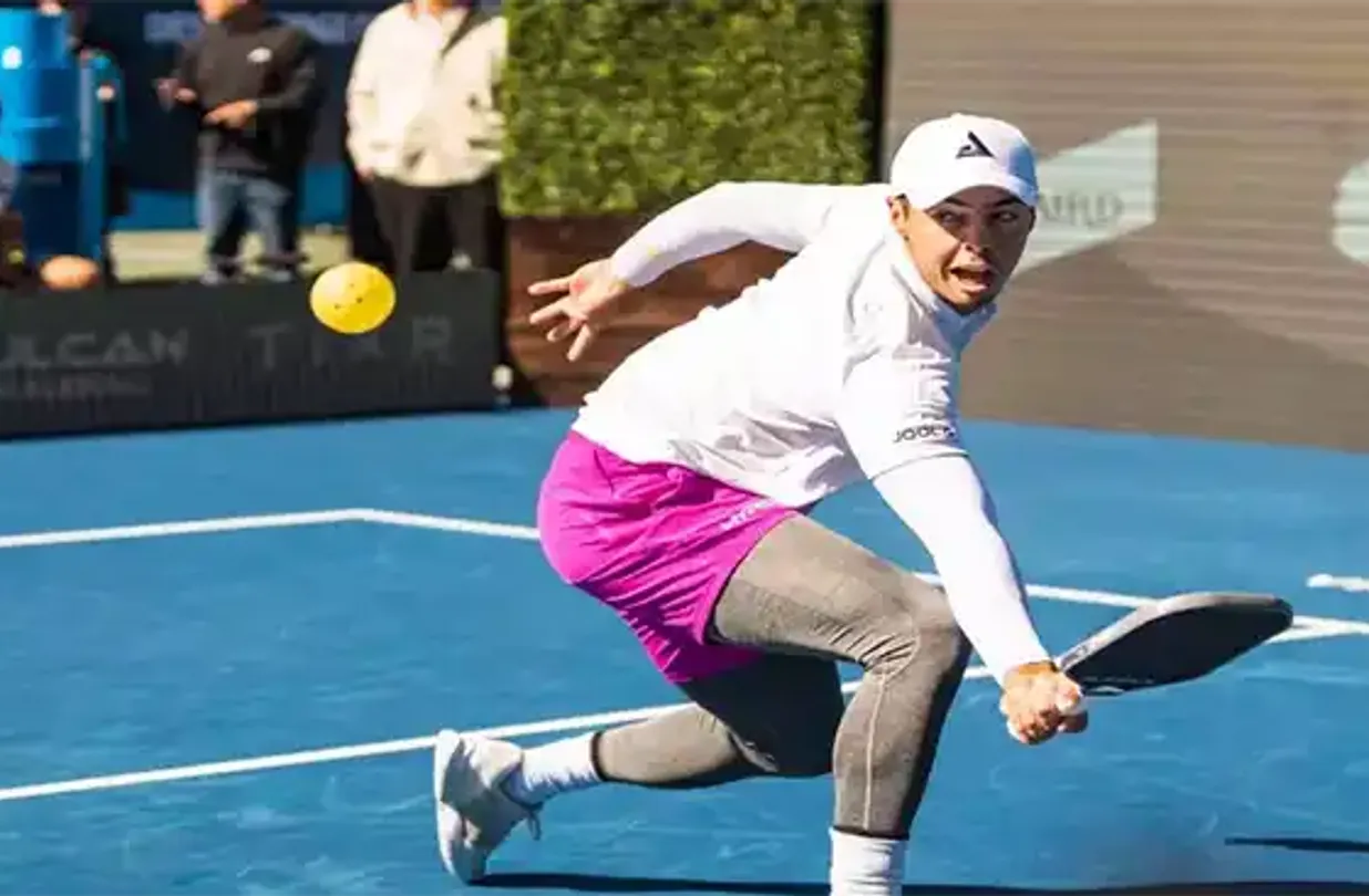 What Pickleball Paddle Does Ben Johns Use?