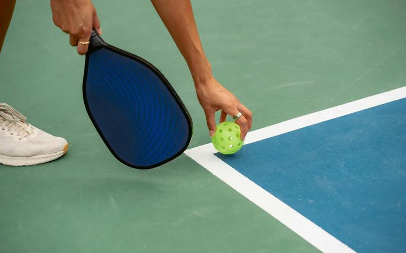 How to Tell If a Used Pickleball Paddle Is Still Good