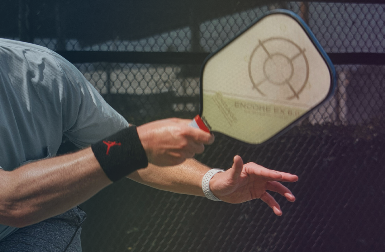 How Do You Hold a Pickleball Paddle? Complete Guide