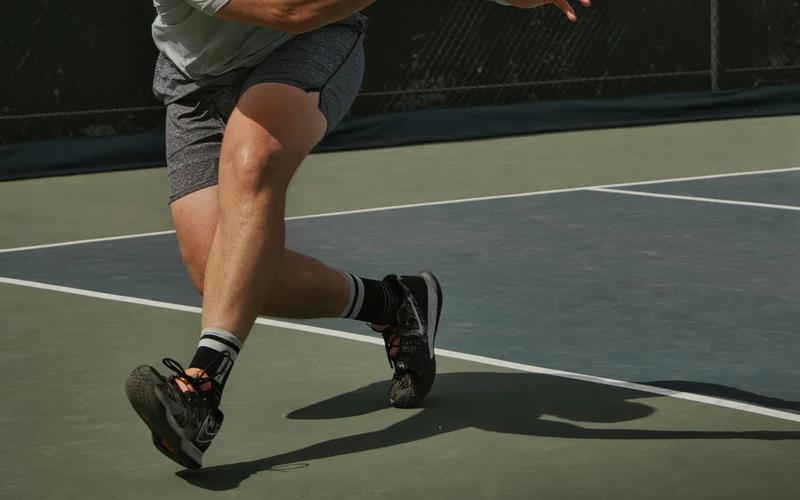 Best Pickleball Paddles for Beginners Under $100
