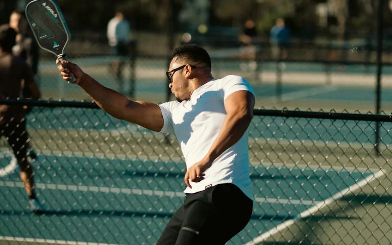 How Do I Know if a Pickleball Paddle Is Delaminated?