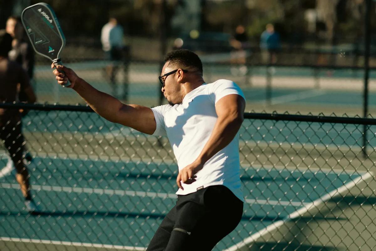 How Do I Know if a Pickleball Paddle Is Delaminated?