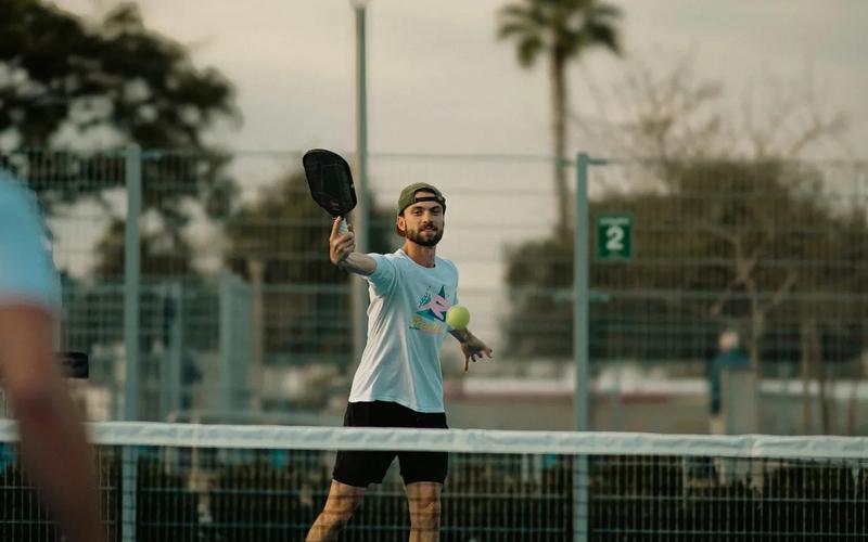 Best Way to Buy Used Pickleball Paddles: Full Guide