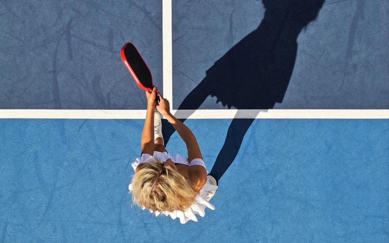Best Pickleball Paddles for Beginners: A Practical Guide