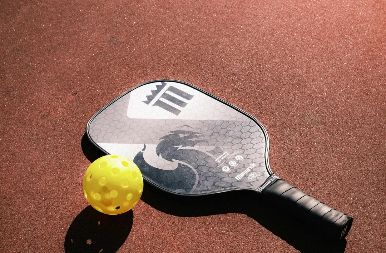 Best 14mm Pickleball Paddles: Full List
