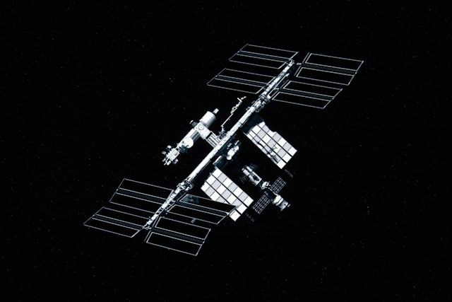ISS National Lab explores the future of space in new podcast 'Between a Rocket and a Hard Space'
