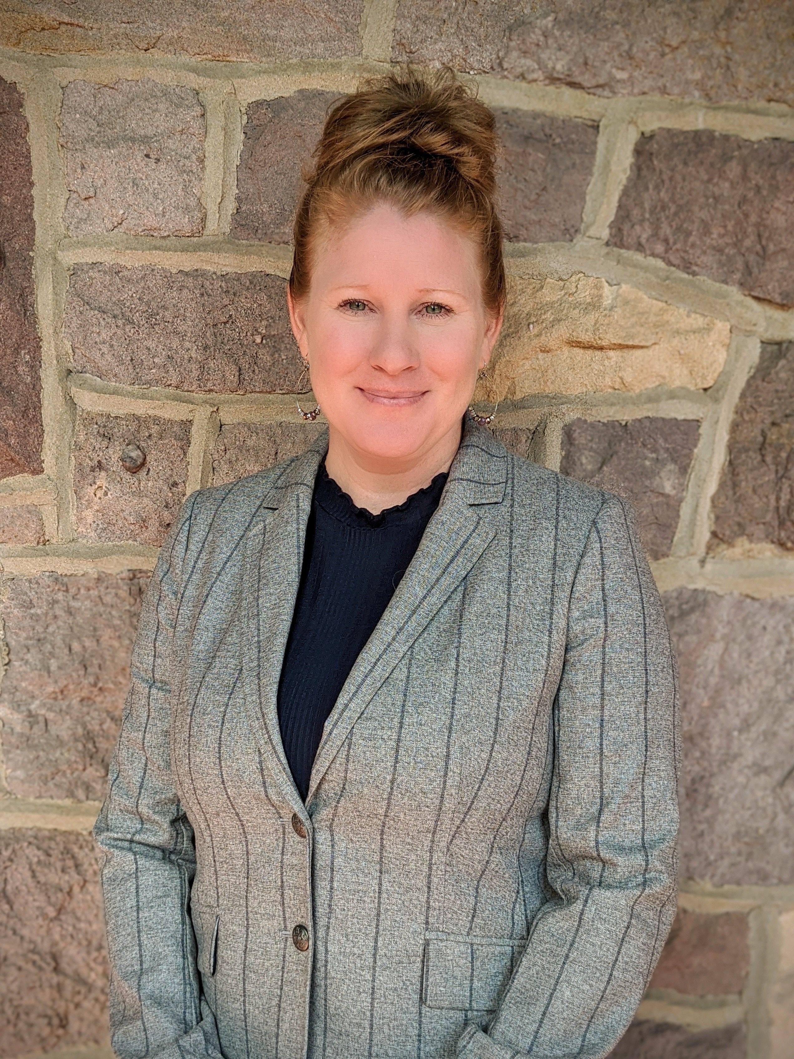 Dr. Lisa Roethling 