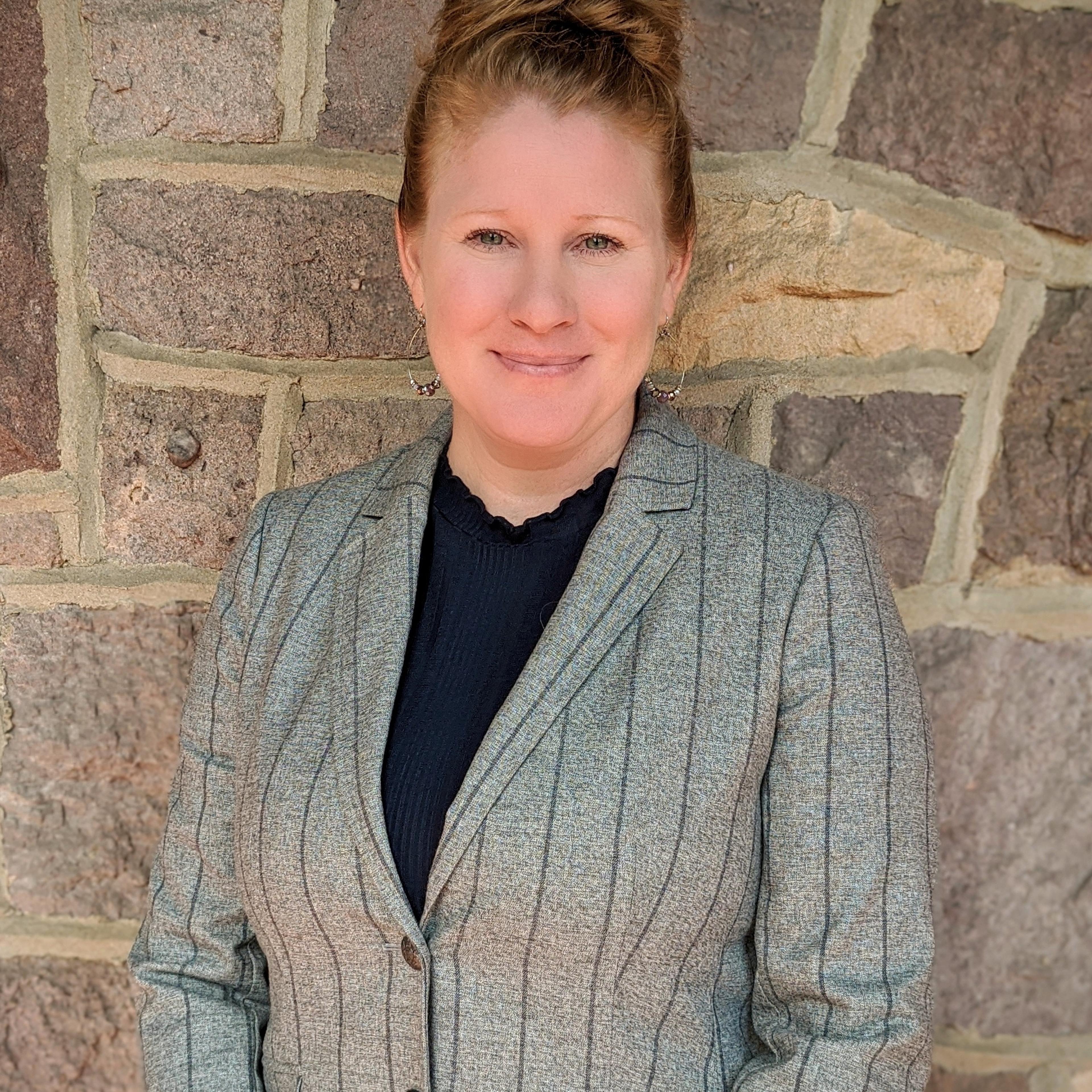 Dr. Lisa Roethling