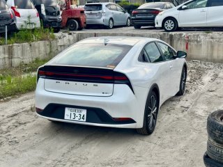 TOYOTA PRIUS