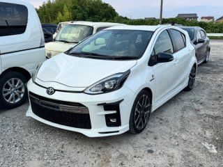 Toyota AQUA GR