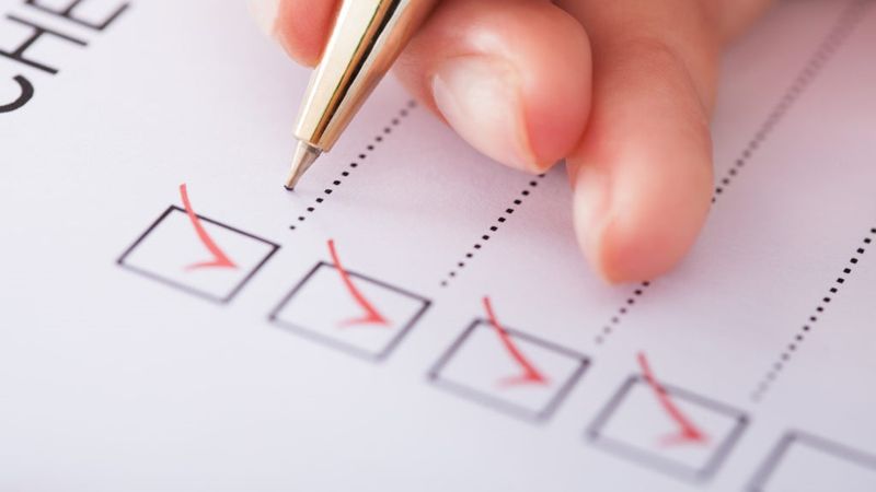 CRM Buyer’s Checklist That Will Help You Choose The Right CRM!