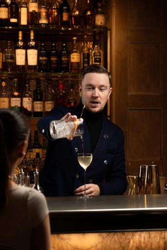 Britannia Bar cocktailbar identitet og merkevare av Nonspace
