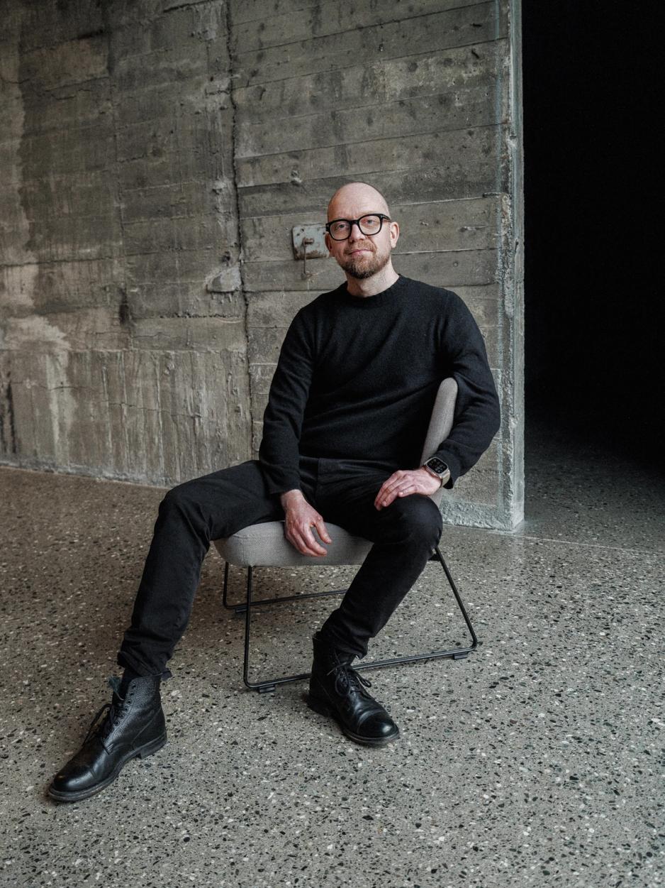 Portrait of Robert Dalen, Chief Operating Officer and Partner at Nonspace.