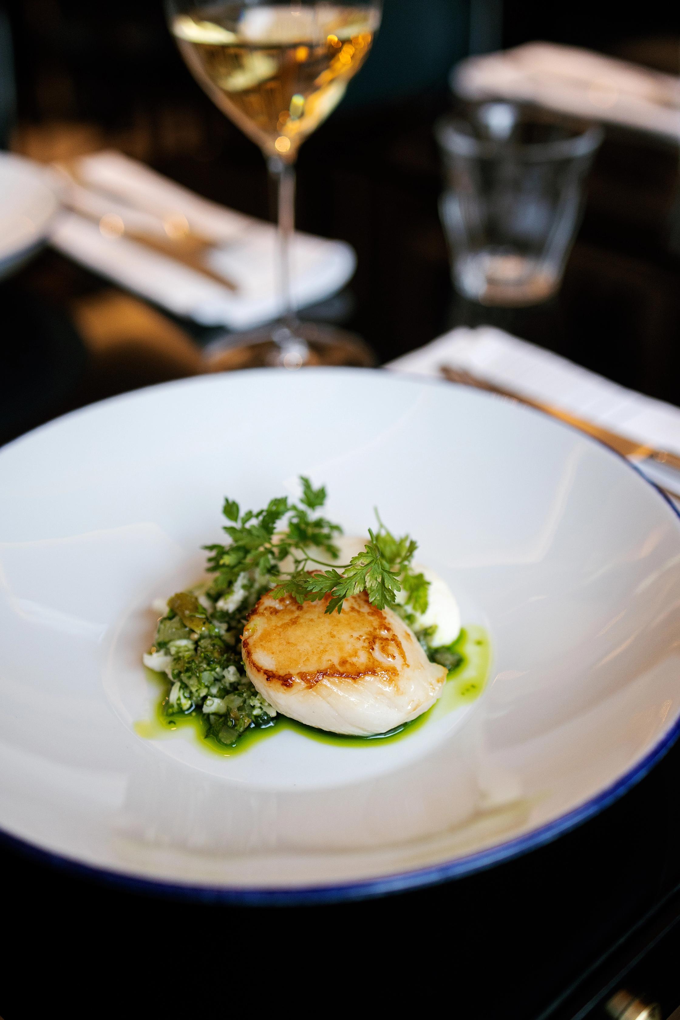 Brasserie Britannia tilgjengelig internasjonal restaurantmerkevare og visuell identitet av Nonspace